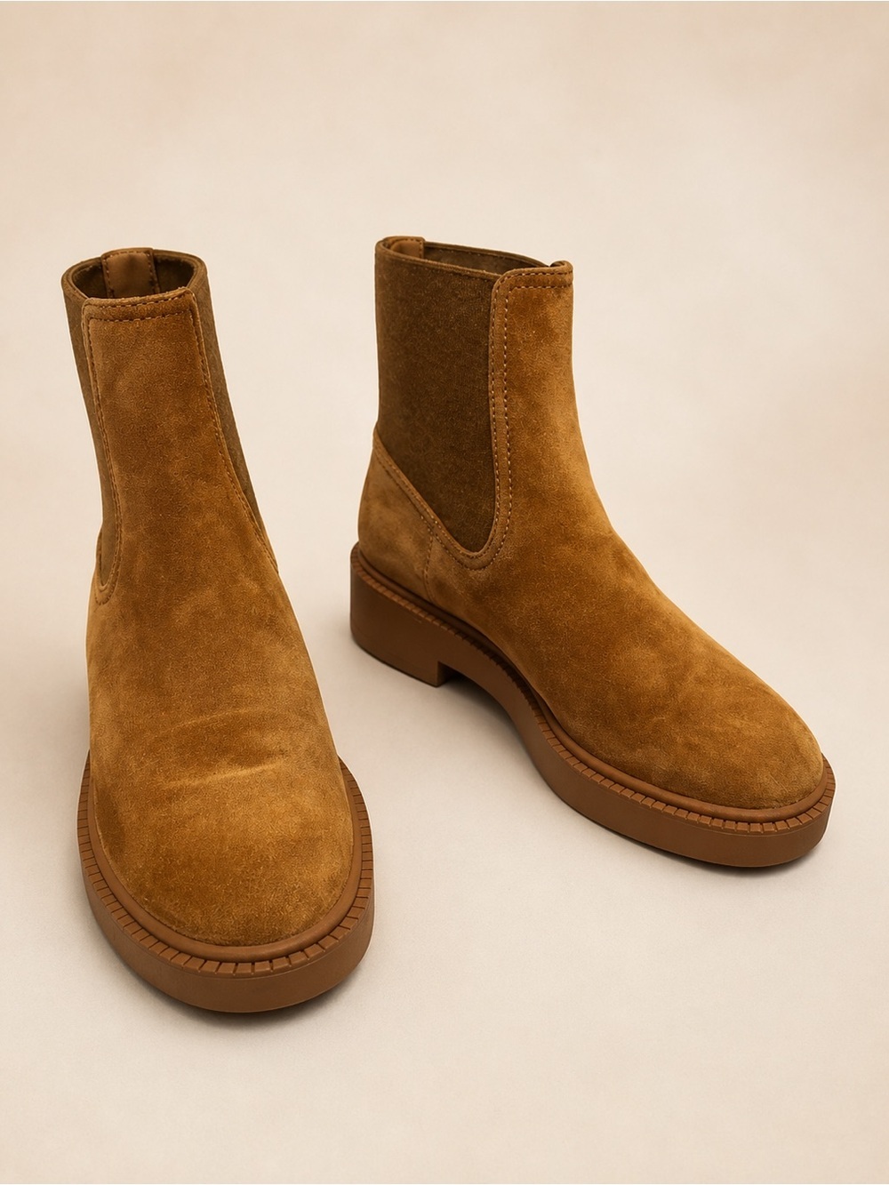 Vince Kegan Chelsea Boots Tan Water-Repellent Suede Size 8